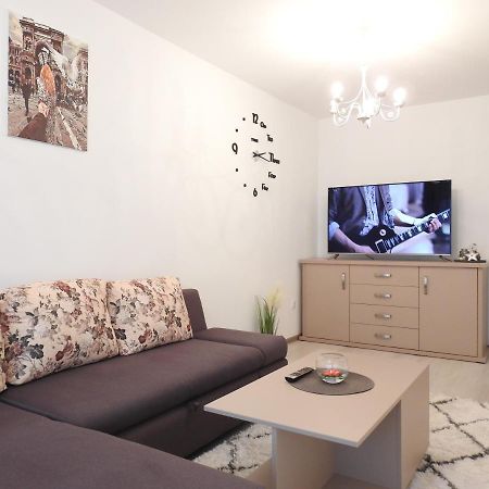 Trust Apartaments 2 Brasov Luaran gambar
